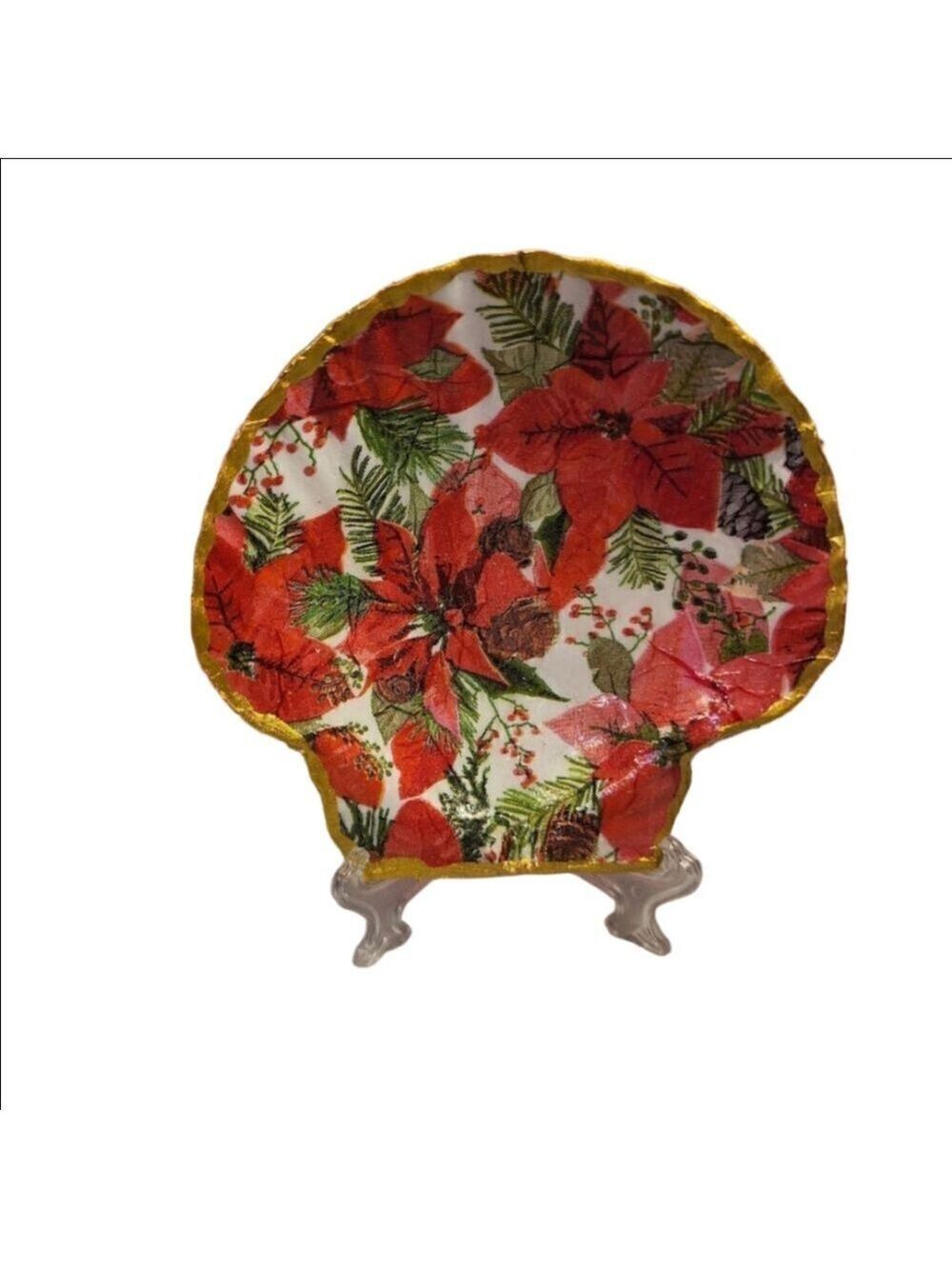 DECOUPAGE SCALLOPED FAN SHELL